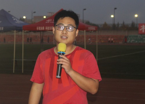8311fb9746994770b500555d64be7aa3.jpg 周海渊老师讲话.jpg